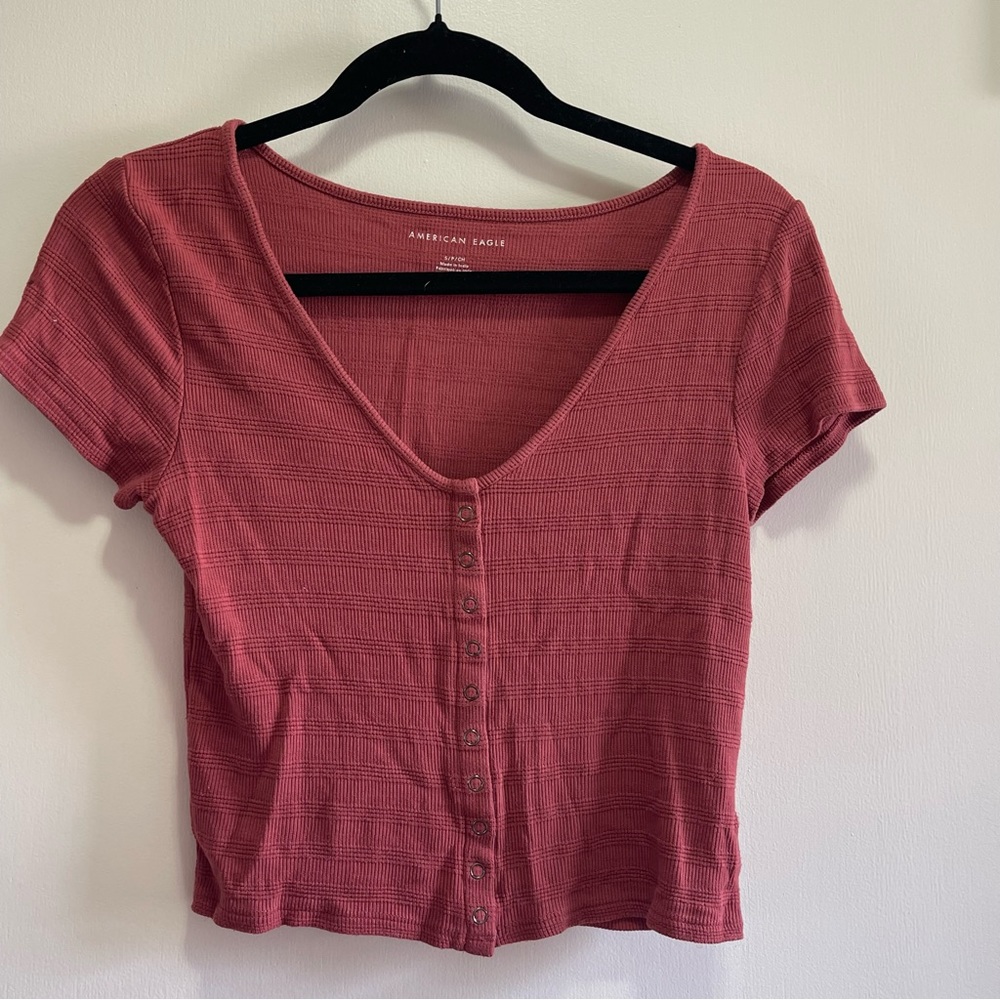 American Eagle crop top